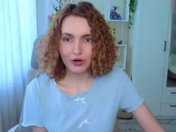 Emily_lune  live sex cam