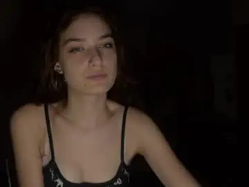 Emmpeterson  live sex cam
