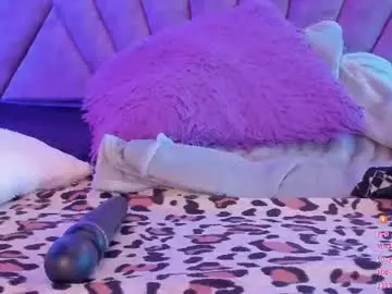 Lana_queen13  live sex cam