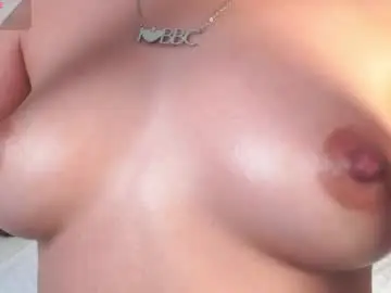 Mili_moon_  live sex cam