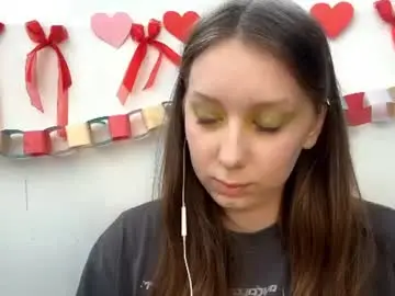 Reneekinstle  live sex cam