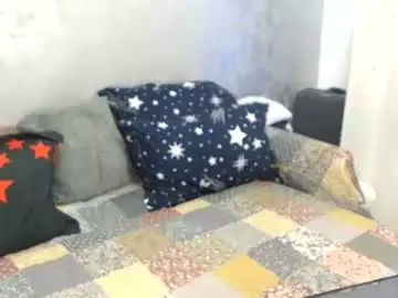 Roses_and_lillies  live sex cam