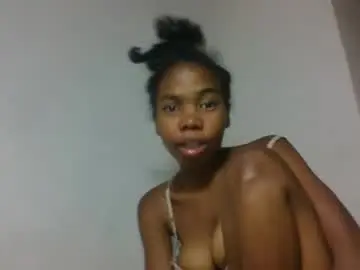 Tsaralaza  live sex cam