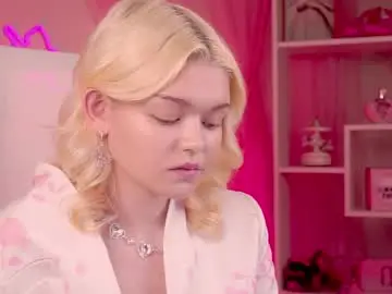 Adelecartier  live sex cam