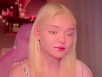 Adelecartier  live sex cam