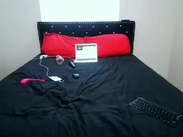 Baddie_kiki  live sex cam