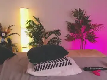 Crazy__wine  live sex cam