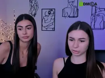 Flora_ri  live sex cam