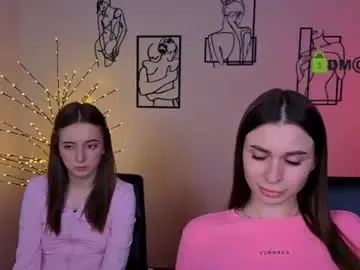 Flora_ri  live sex cam