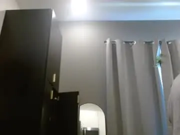 Hazel_skye  live sex cam