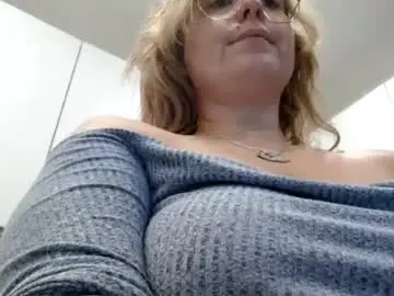 Hazel_skye  live sex cam