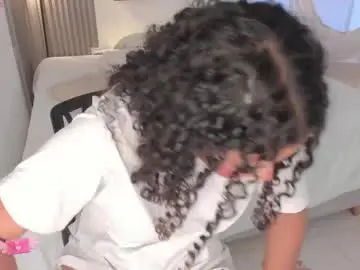 Janinne_lu  live sex cam