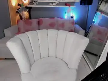 Janinne_lu  live sex cam