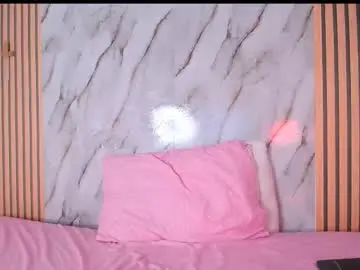 Marinella16  live sex cam