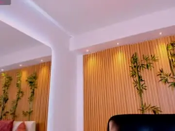 Martina_mancinii  live sex cam