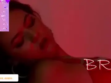 Nahiara_evans_  live sex cam