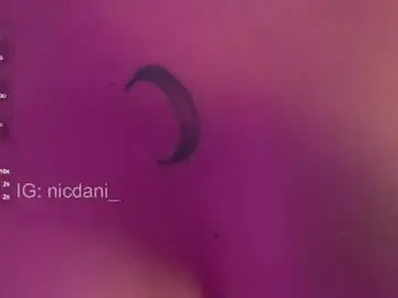 Nicdani_1  live sex cam
