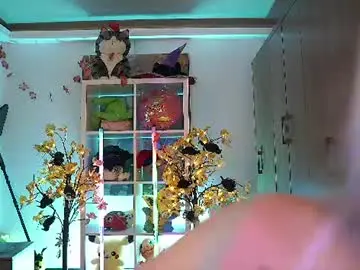 Pinkloly69  live sex cam