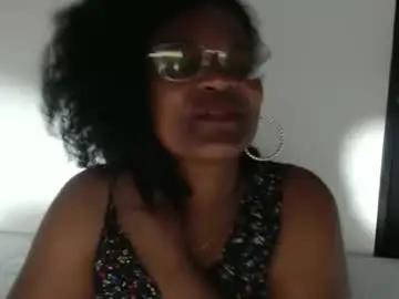 Roushlove  live sex cam