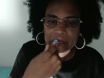 Roushlove  live sex cam