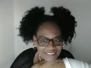 Roushlove  live sex cam