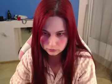 Sarakinski  live sex cam