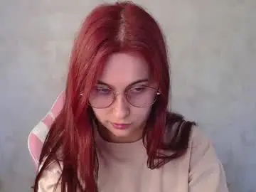 Sarakinski  live sex cam