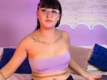 Traceey_olson  live sex cam