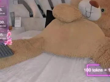 Auroraflowers  live sex cam