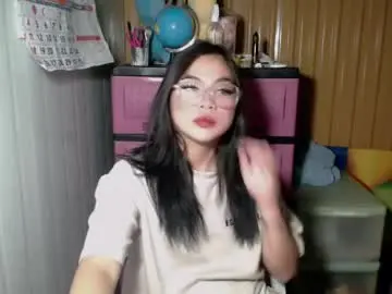 Calixe_27  live sex cam