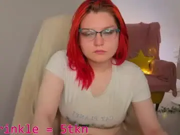 Hiddencharmm  live sex cam