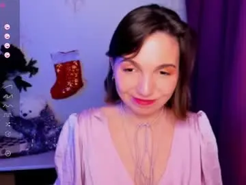 Kindhazelhere_  live sex cam