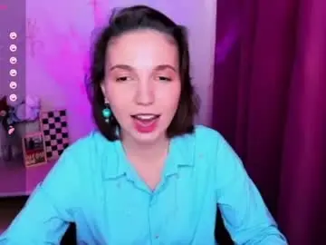 Kindhazelhere_  live sex cam