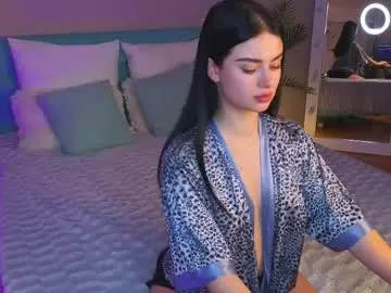 Kitty_cut1ee_  live sex cam