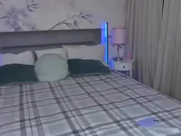 Kitty_cut1ee_  live sex cam