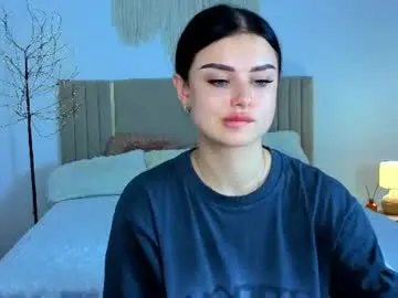 Kitty_cut1ee_  live sex cam