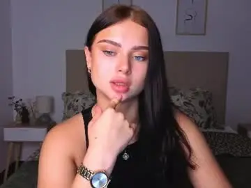 Kitty_cut1ee_  live sex cam