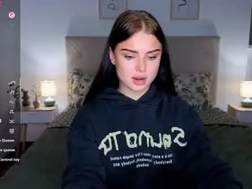 Kitty_cut1ee_  live sex cam