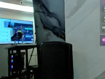 Lachukys  live sex cam