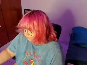 Moira_smiler  live sex cam