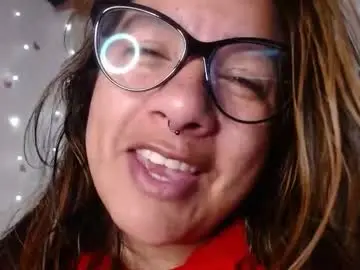 Naughtyhotsquirt  live sex cam