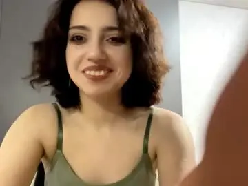 Paulitabetenson  live sex cam