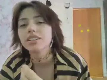 Paulitabetenson  live sex cam
