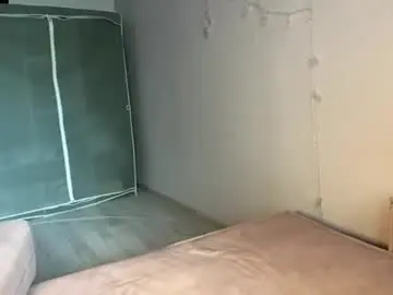 Regenianghiem  live sex cam