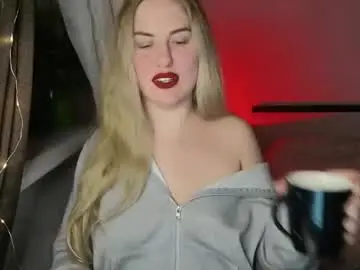 Rosaliiiiii  live sex cam