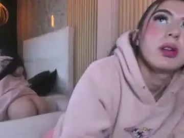 Sophielotuss  live sex cam