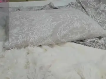 Sunny_love__  live sex cam