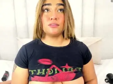 Angueljonnes  live sex cam