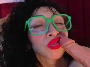 Chiarajjones  live sex cam