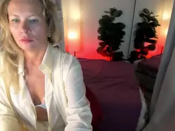 Chloeblurr  live sex cam